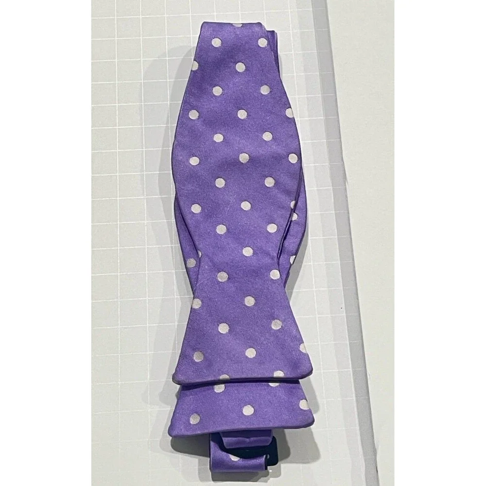 Ferrell Reed Men’s Bowtie Lavender & White Polkadot Adjusting 100% Italian Silk